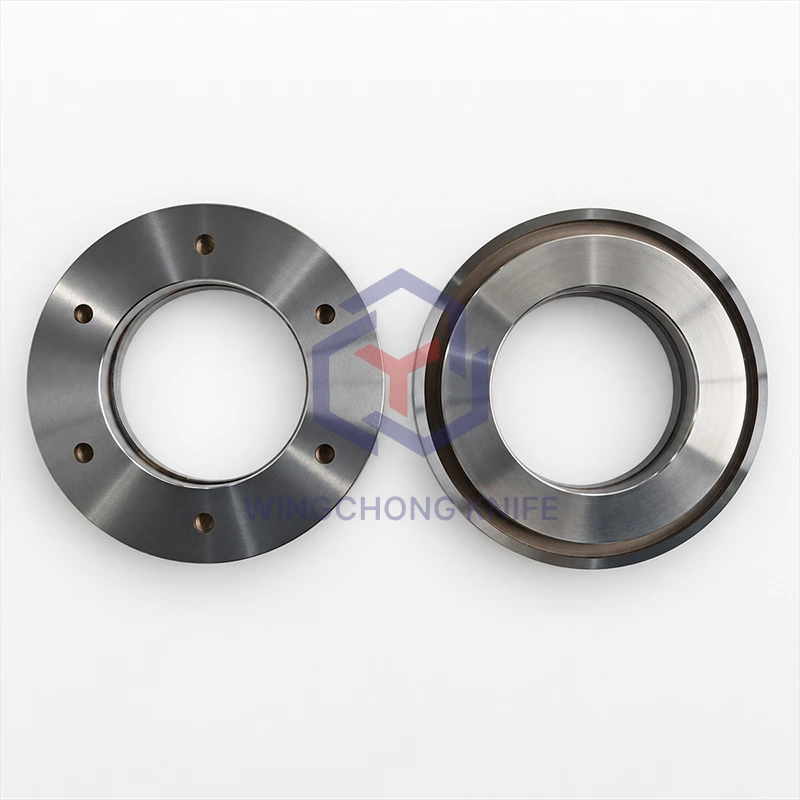Self Locking Bottom Knives
